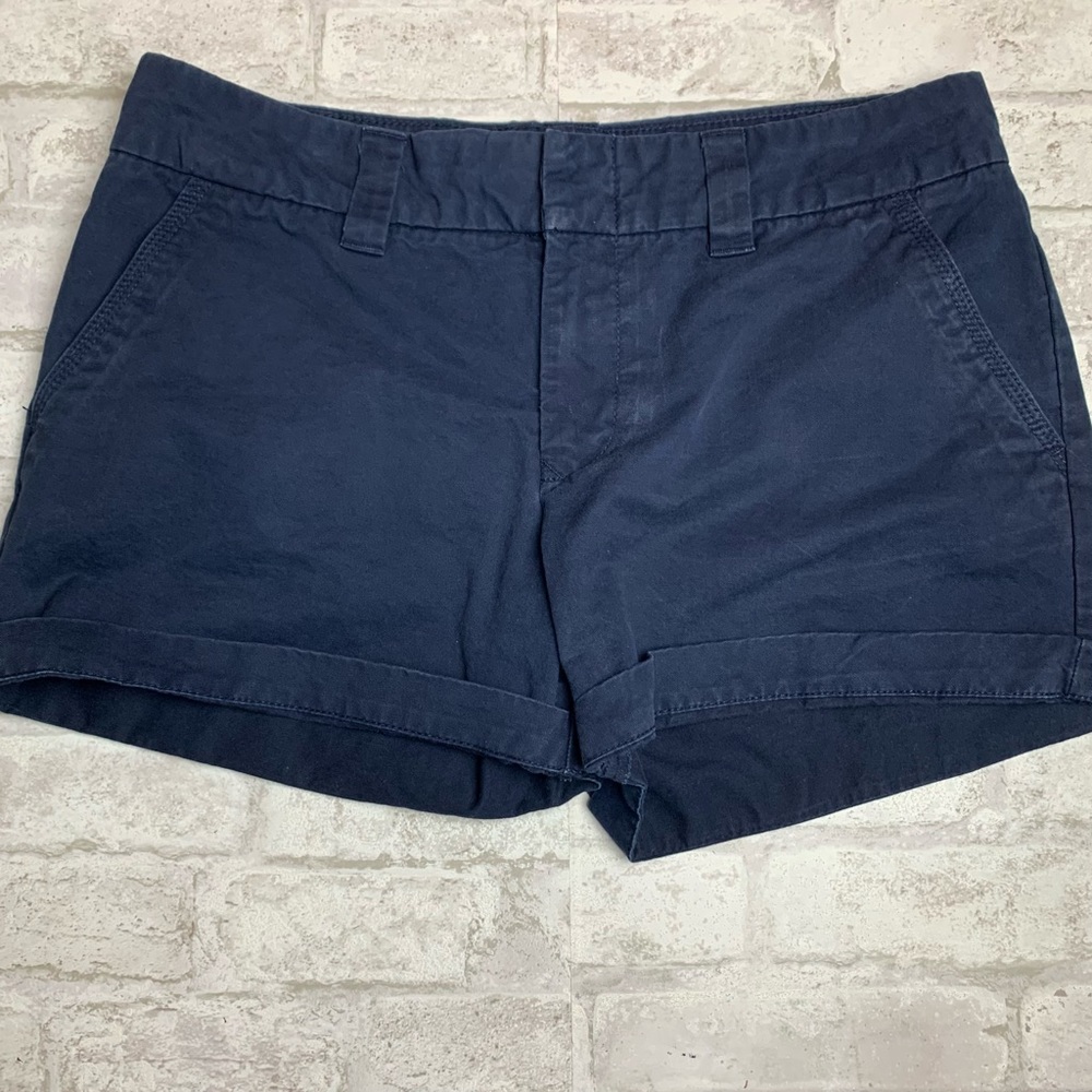 Tommy Hilfiger Navy Blue Shorts 💯 cotton Flat Front Cuffed Legs EUC 8😍